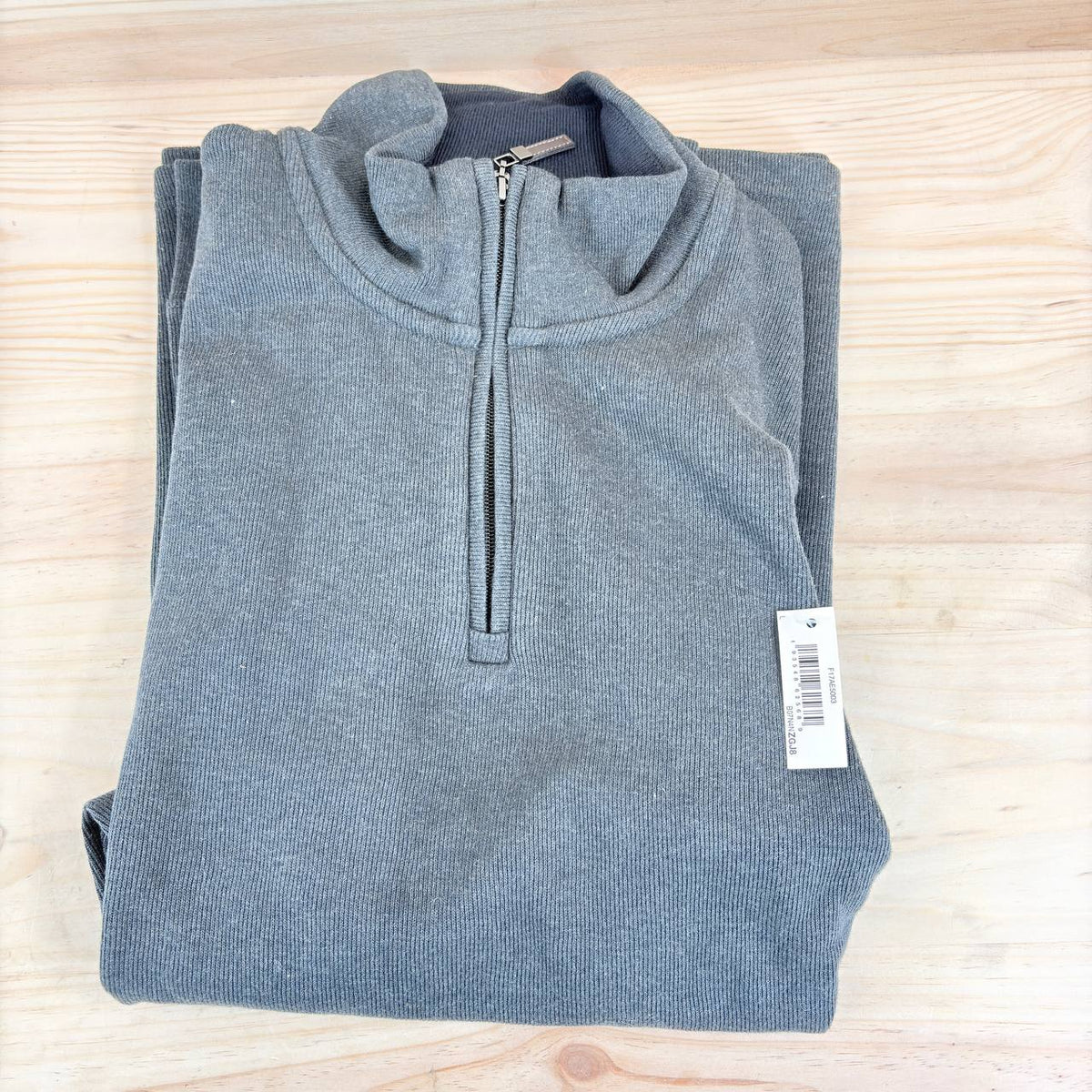 Jersey Amazon Essentials hombre talla L