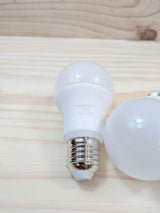 Pack 6 Bombillas LED E27 8,5W Regulables 2700K - foto 2