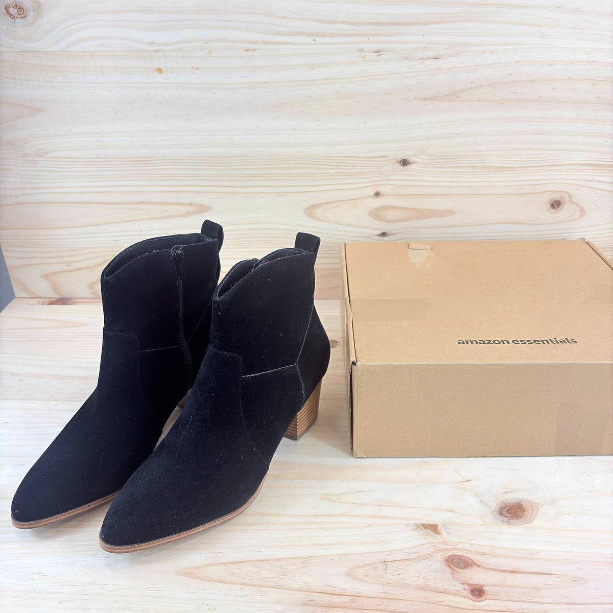 Amazon Essentials Botines Vaqueros con Tacón 42EU