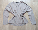 Jersey OUI Oversize Cuello V Beige Talla 40