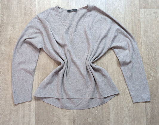 Jersey OUI Oversize Cuello V Beige Talla 40