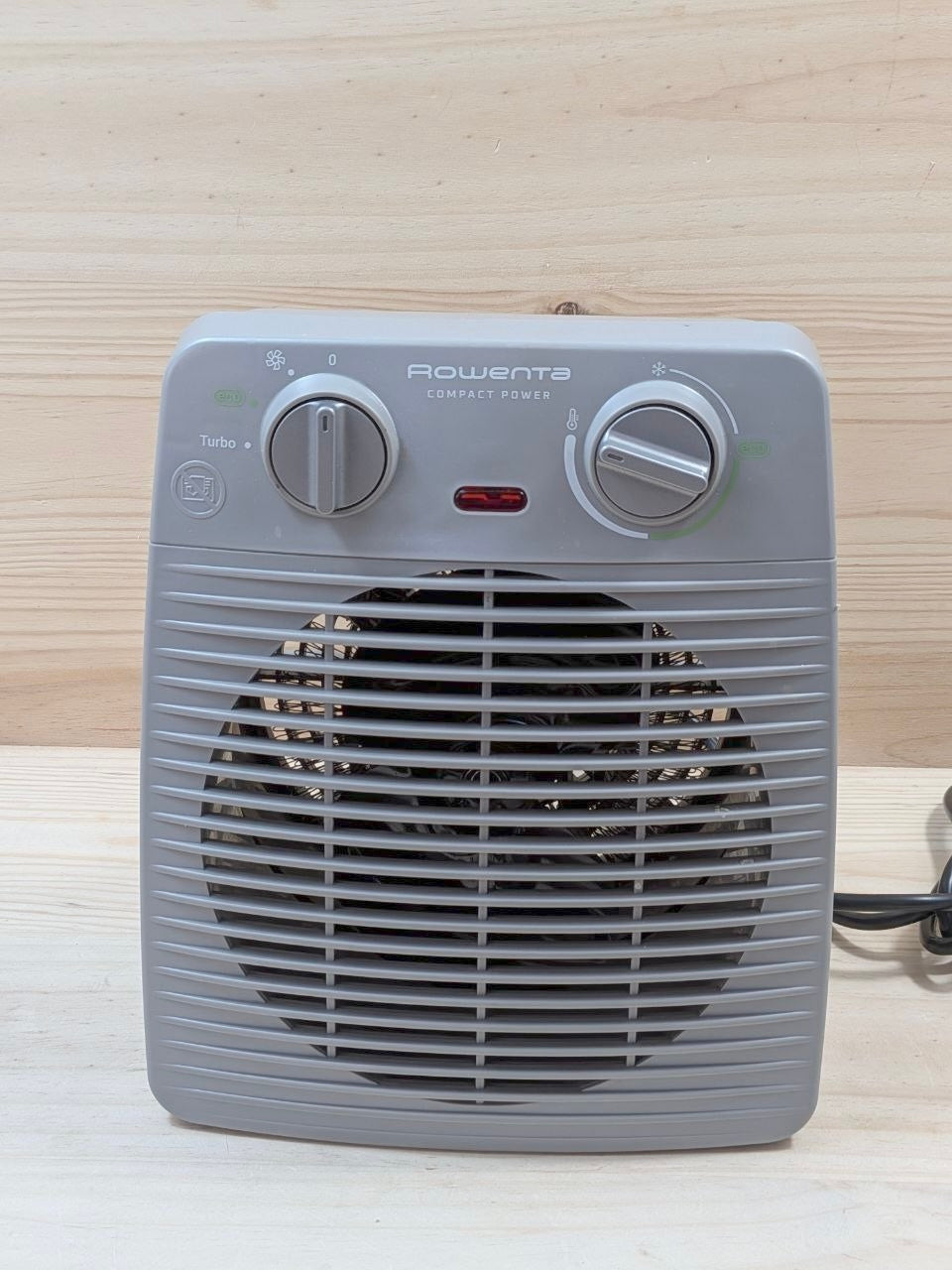 Calefactor Rowenta Compact Power SO2210 2000W