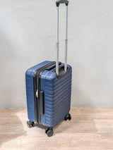 Amazon Basics Maleta rígida expandible 55 cm azul - foto 5