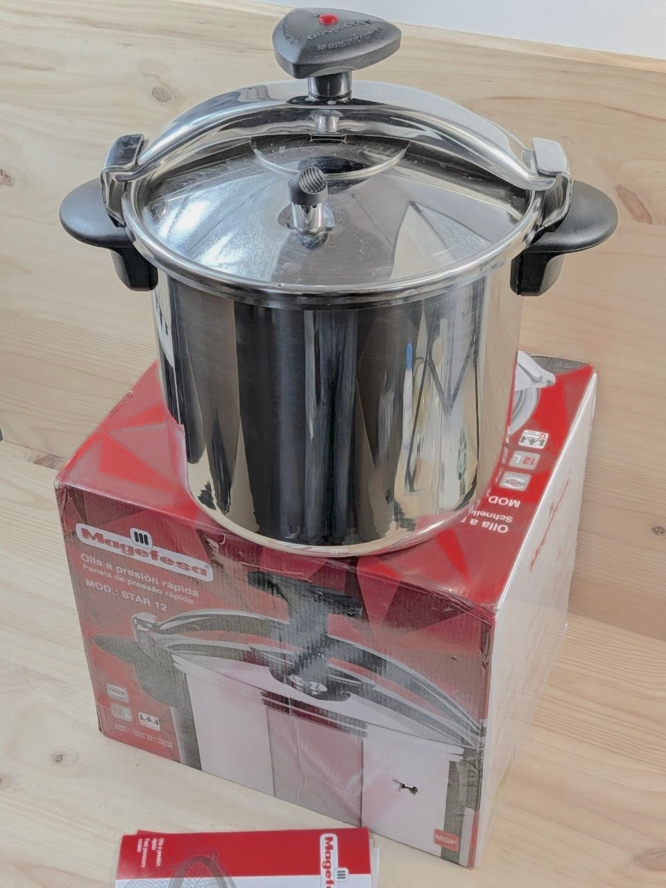 Olla Express Magefesa Star Recta 12L Inducción