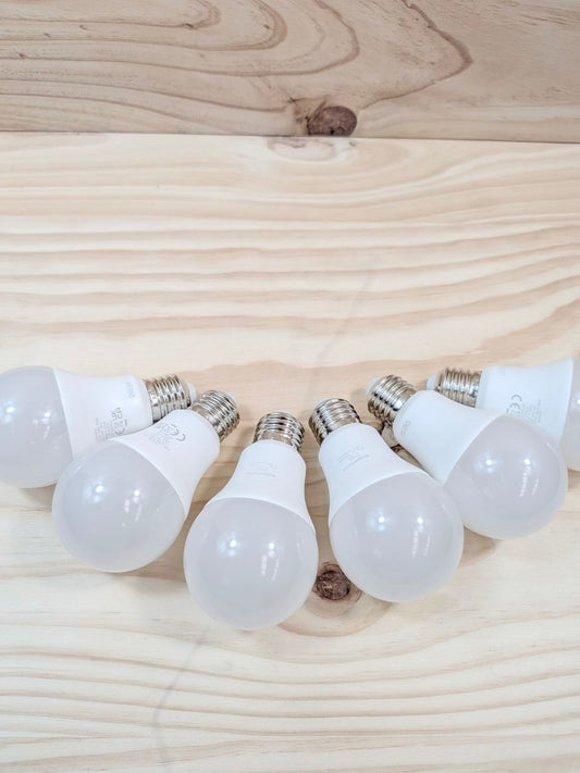 Pack 6 Bombillas LED E27 8,5W Regulables 2700K